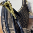 کیف دوشی زنانه فندی مدل AF8845