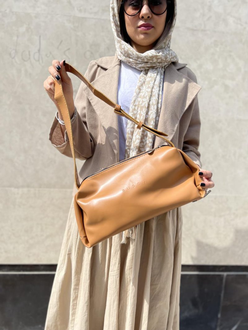 کیف دوشی زنانه چرم رنگ قهوه ای