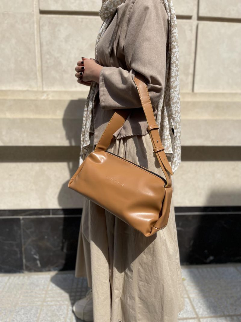 کیف دوشی زنانه رنگ قهوه ای