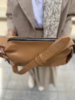 کیف دوشی زنانه چرم رنگ قهوه ای