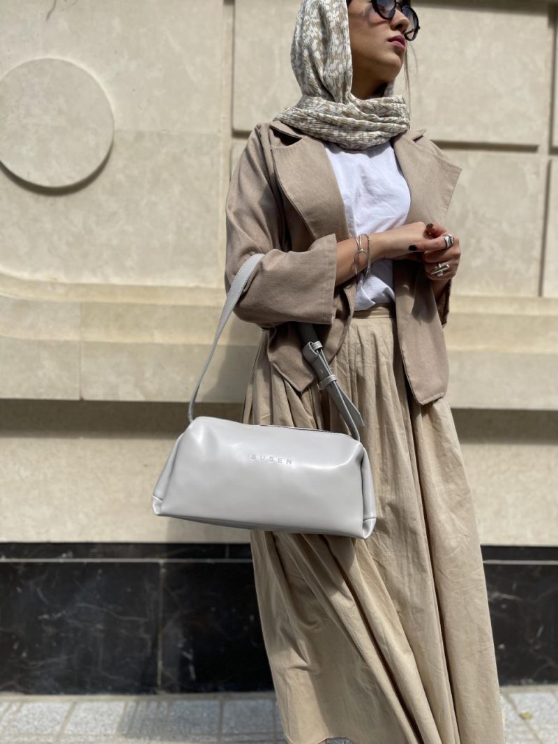 کیف دوشی زنانه چرم رنگ طوسی