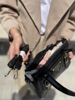 کیف دوشی و دستی زنانه پاسپورتی مشکی رنگ