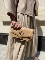 کیف دوشی و دستی پاسپورتی زنانه رنگ کرم