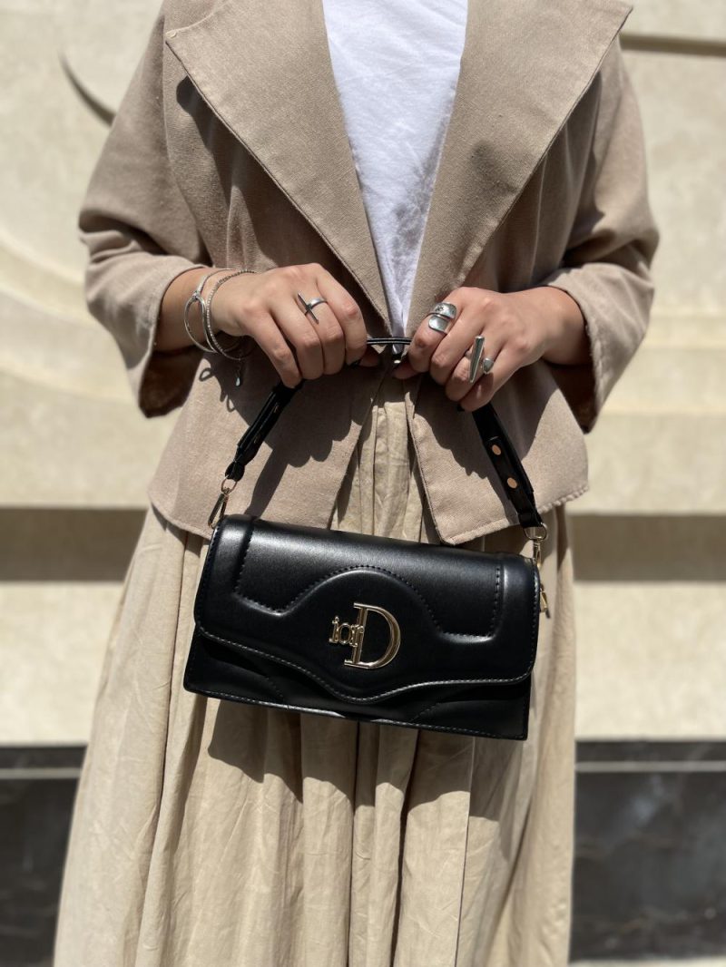 کیف دوشی و دستی پاسپورتی زنانه رنگ مشکی