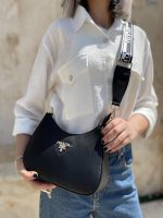 کیف دوشی زنانه پرادا