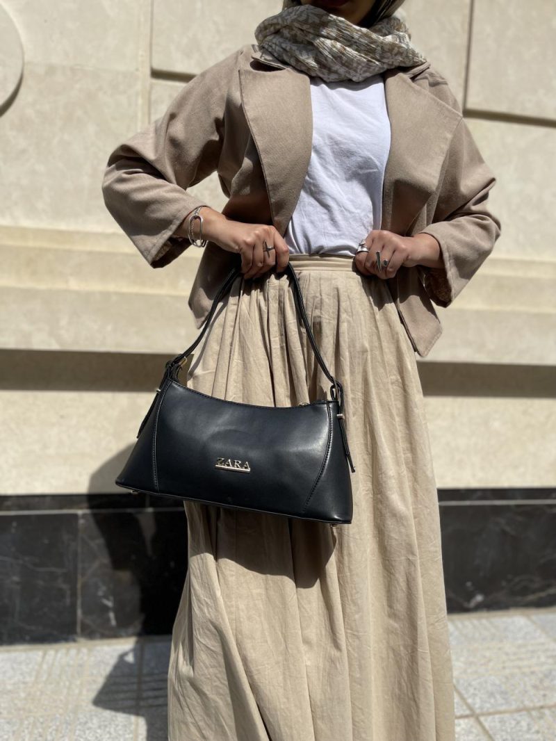 کیف دستی زنانه چرم مشکی رنگ