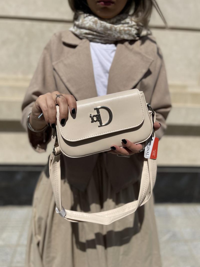 کیف دستی پاسپورتی زنانه کرم روشن