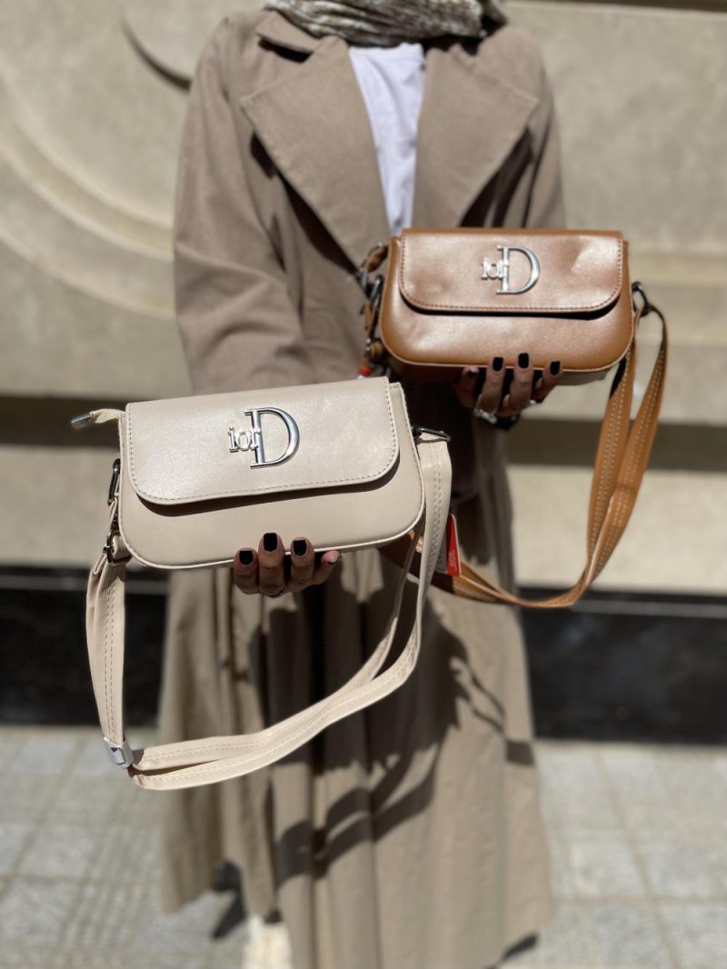 کیف پاسپورتی زنانه کرم روشن