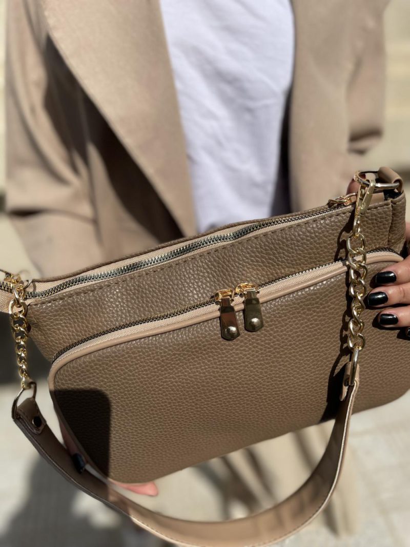 کیف دوشی زنانه چرم قهوه ای روشن