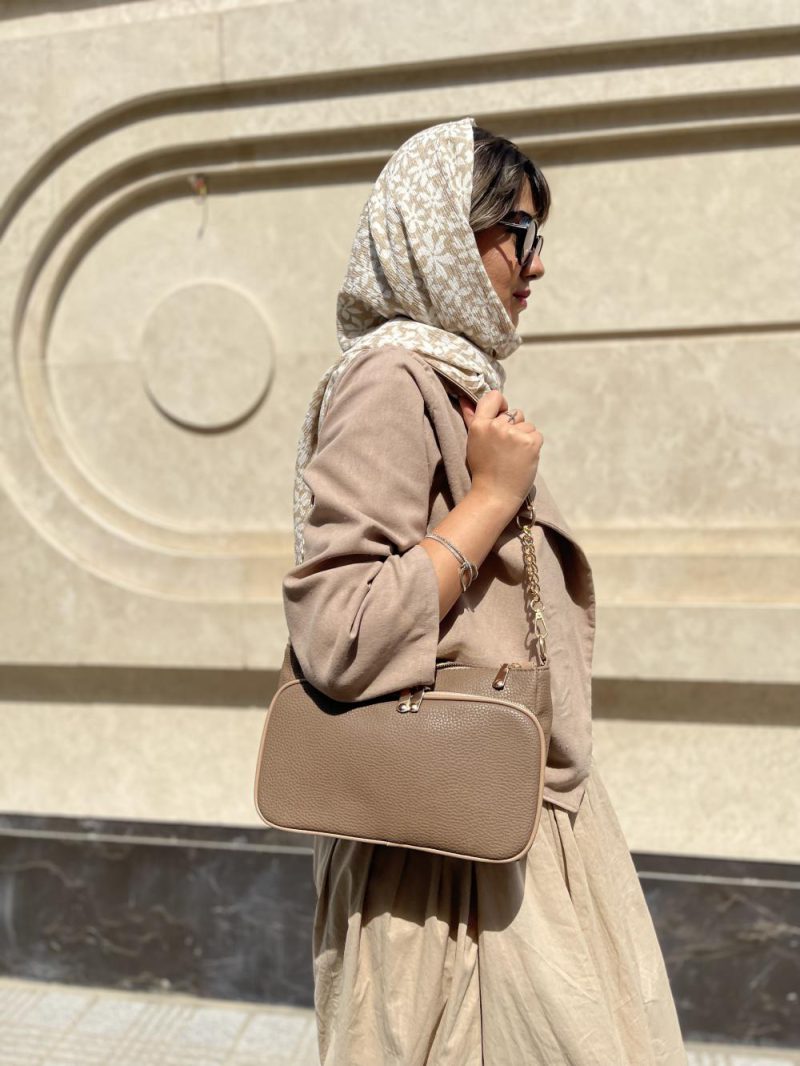 کیف دوشی زنانه قوه ای روشن