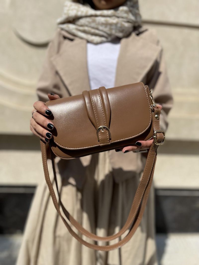 کیف دوشی زنانه قهوه ای رنگ