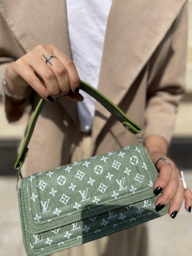 مینی بگ دستی و دوشی زنانه سبز رنگ