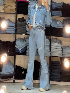 استایل شلوار زنانه با کت جین 