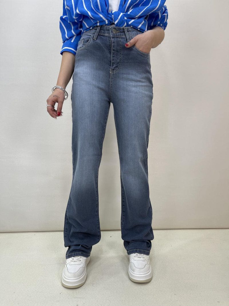 شلوار جین زنانه نیم بگ آبی