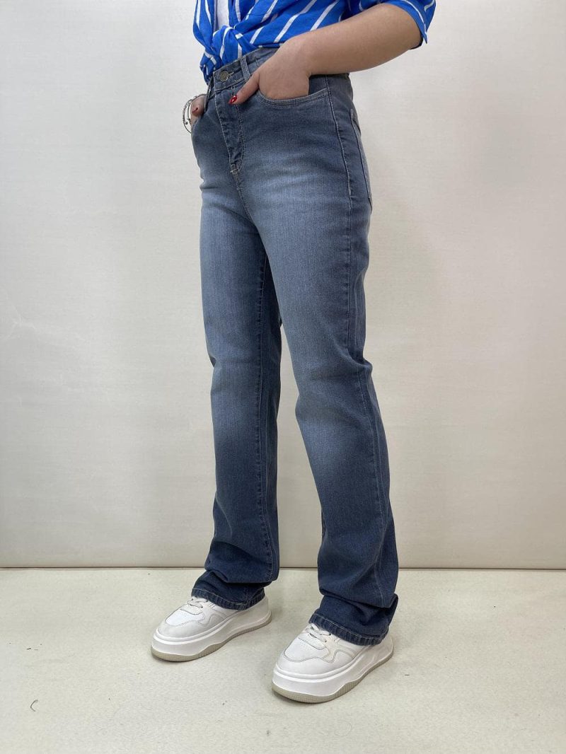 شلوار جین زنانه نیم بگ آبی