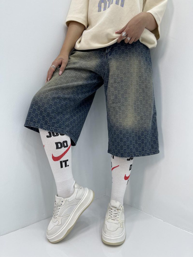 شلوارک جین زنانه طرحدار گوچی سنگشور