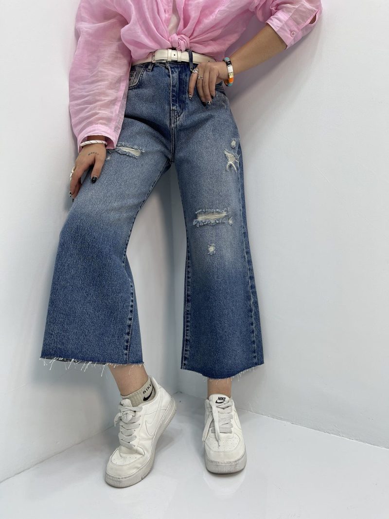 Women's blue wide leg jeans