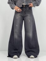 شلوار جین زنانه شافل بگ زغالی با سنگشور صدفی از بغل