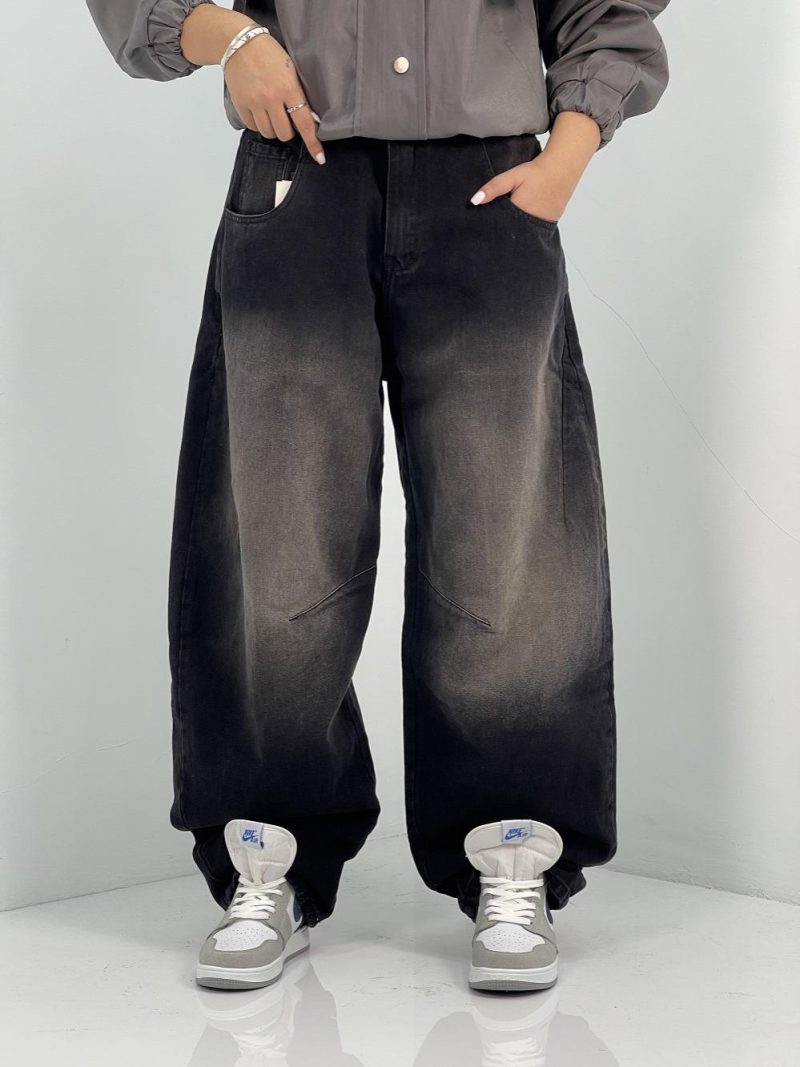 شلوار جین زنانه بالونی کارپنتری مشکی با سنگشور سفید