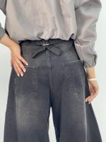 شلوار جین زنانه بالونی کارپنتری مشکی با سنگشور سفید