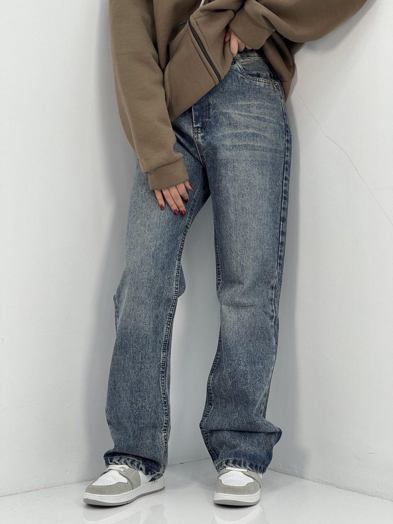 شلوار جین زنانه نیم بگ با سنگشور کرم