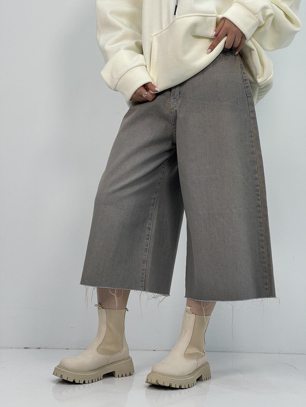 شلوار جین زنانه سوپر بگ کوتاه رنگ کرم