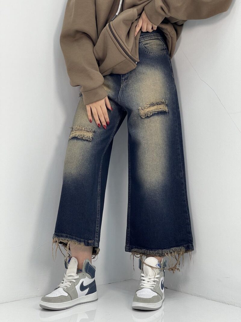 شلوار جین زنانه واید لگ سرمه ای با سنگشور کرم