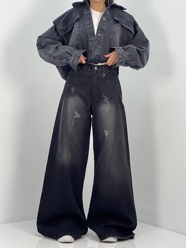 شلوار جین زنانه شافل مشکی با سنگشور صدفی