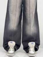 شلوار جین زنانه فول بگ زغالی با سنگشور صدفی