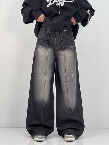 شلوار جین زنانه فول بگ زغالی با سنگشور صدفی