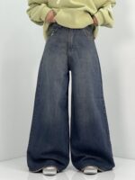 شلوار جین زنانه سرمه ای با سنگشور کرم
