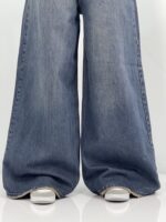 شلوار جین زنانه سرمه ای با سنگشور کرم