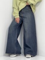 شلوار جین زنانه سرمه ای با سنگشور کرم