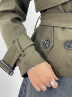 ترنچ کت زنانه کوتاه زیتونی