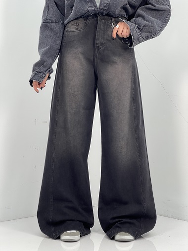 شلوار جین زنانه شافل بگ زغالی کرم قهوه ای